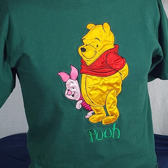 Disney Store Green Vintage Pooh Piglet Embroidered Short Sleeve Cotton Tee Sz S - Picture 2 of 16